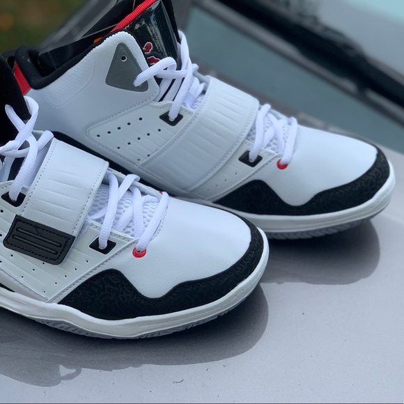 And1 Men's Capital Basketball Athletics Shoe New - Picture 12 of 15